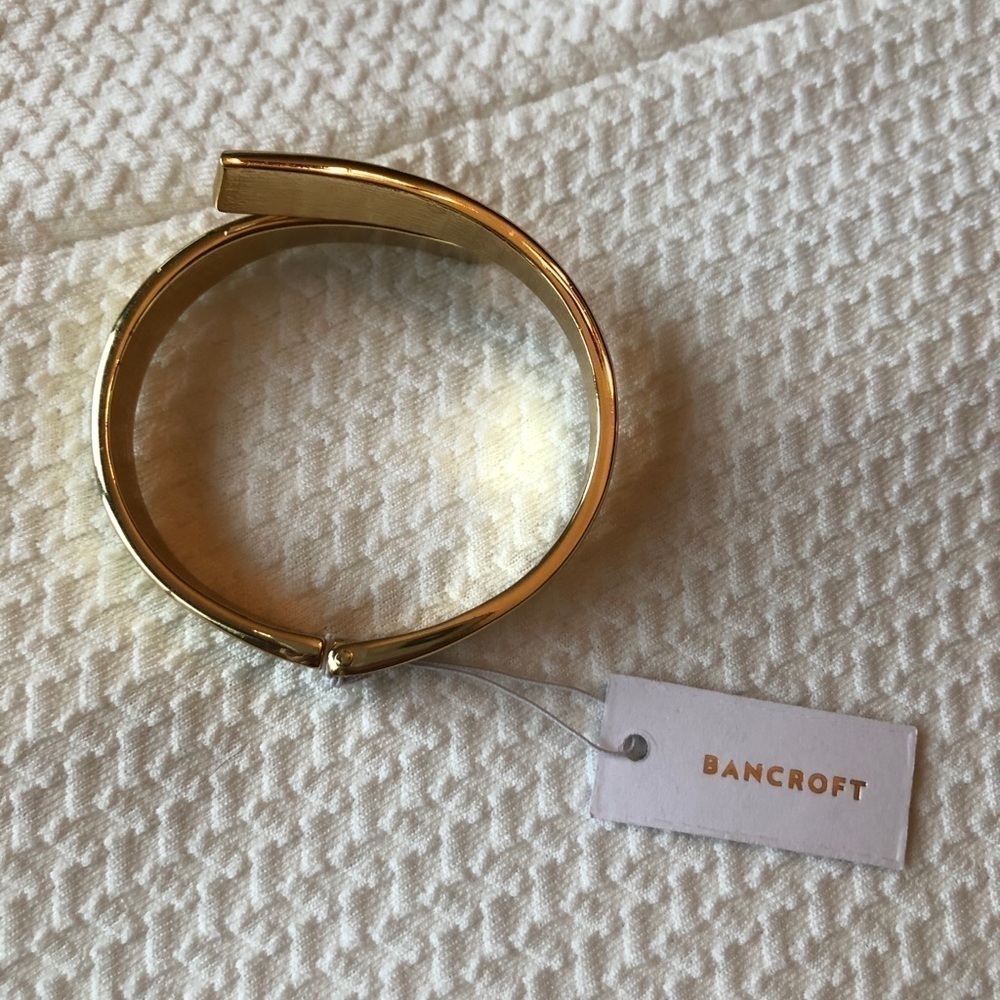Bancroft Gold Colored Hinged Bracelet NWT - Picture 5 of 5